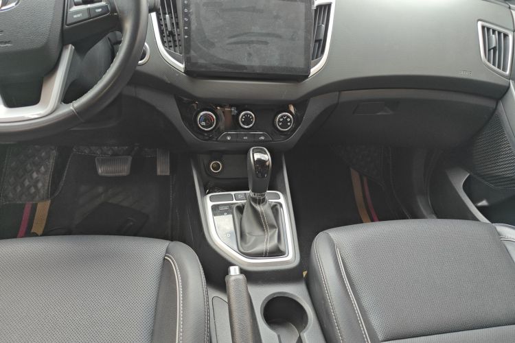Hyundai ix25 2018 #14 Hyundai ix25 2018 car image #14