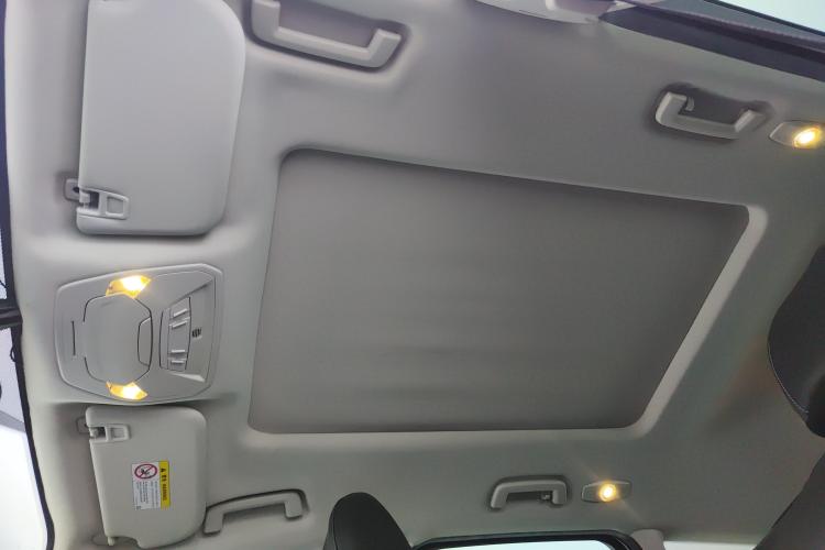 Ford Kuga 2017 car image #14