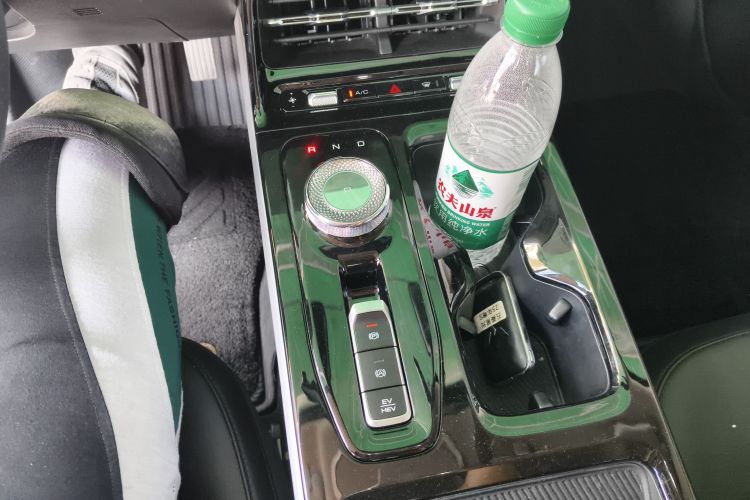 Wuling Starlight 730 New Energy 2023 صورة سيارة #14