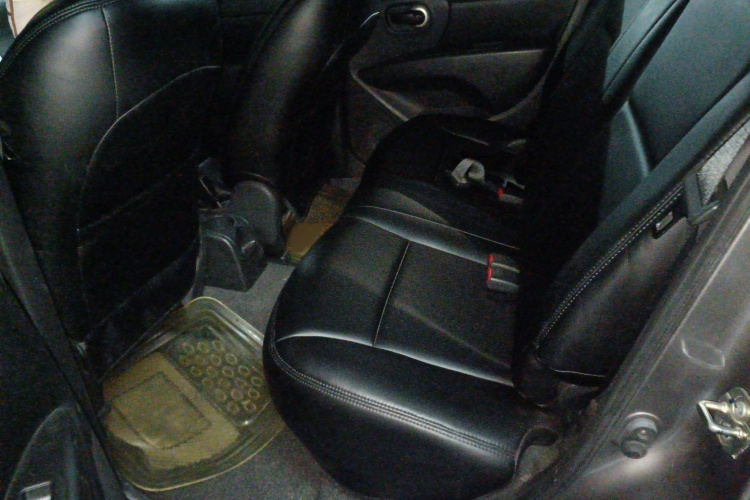 日产 骊威 2013 汽车图片 #14