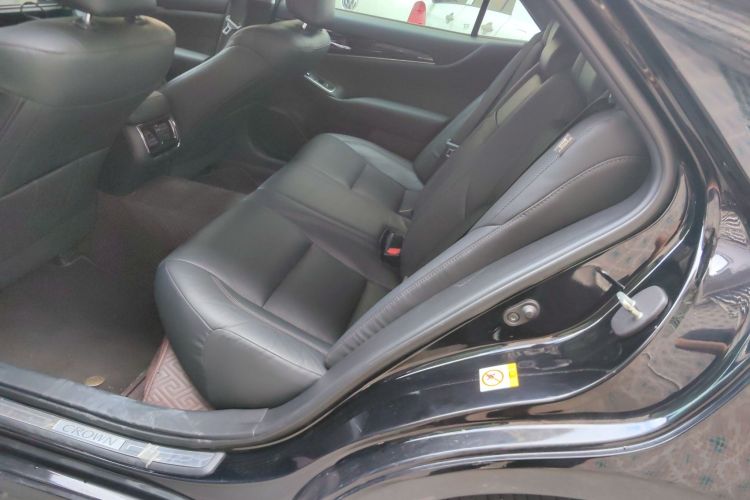 丰田 皇冠 2019 汽车图片 #14