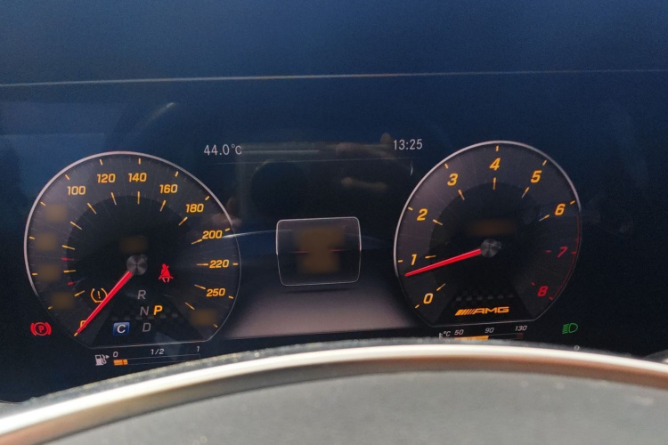 Mercedes-Benz E AMG 2018 immagine di auto #14