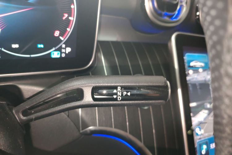 Mercedes-Benz CLE Class 2025 #14 Mercedes-Benz CLE Class 2025 car image #14