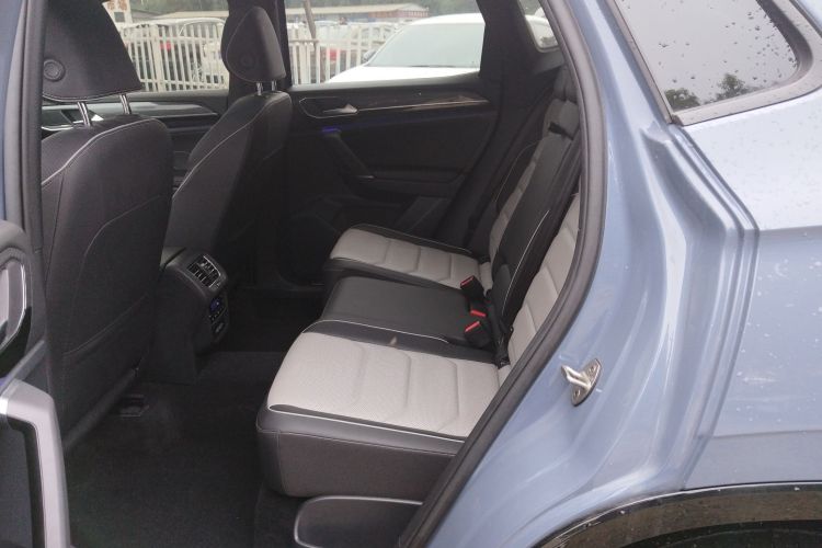 Volkswagen Tayron X 2020 car image #14