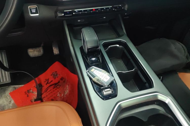 GEELY Okavango L 2024 car image #14