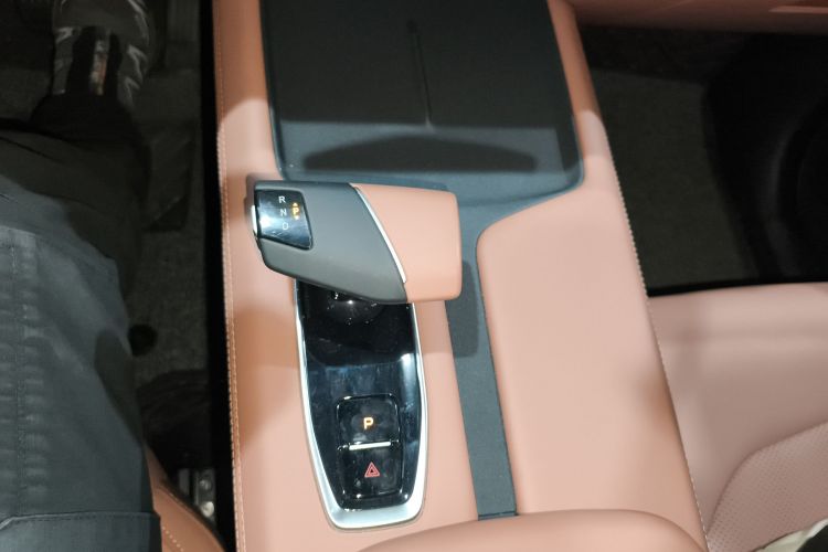 Changan UNI-Z 2025 immagine di auto #14