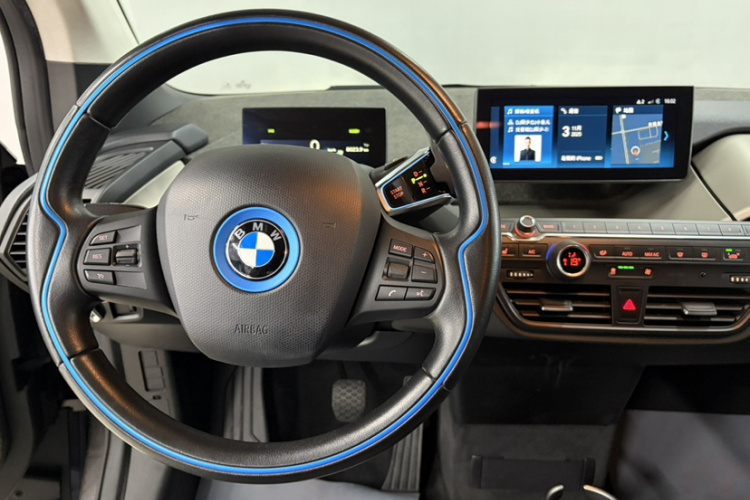 BMW i3 (Imported) 2018 #14 BMW i3 (Imported) 2018 car image #14