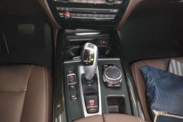 BMW X5 2015 car image #14