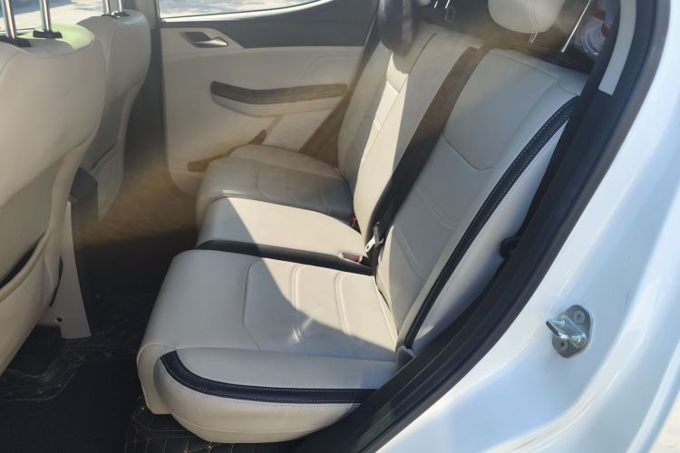 BYD Yuan 2021 car image #14