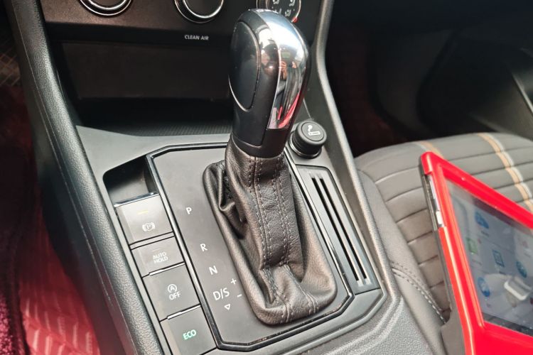 Volkswagen Lavida 2020 car image #14
