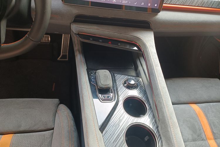 极氪 极氪001 2023 汽车图片 #14