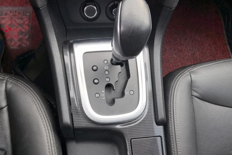 Citroen C4L 2015 image de voiture #14