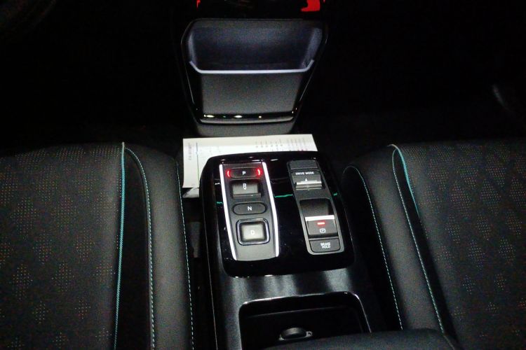 Honda e:NP2 2024 #14 Honda e:NP2 2024 car image #14