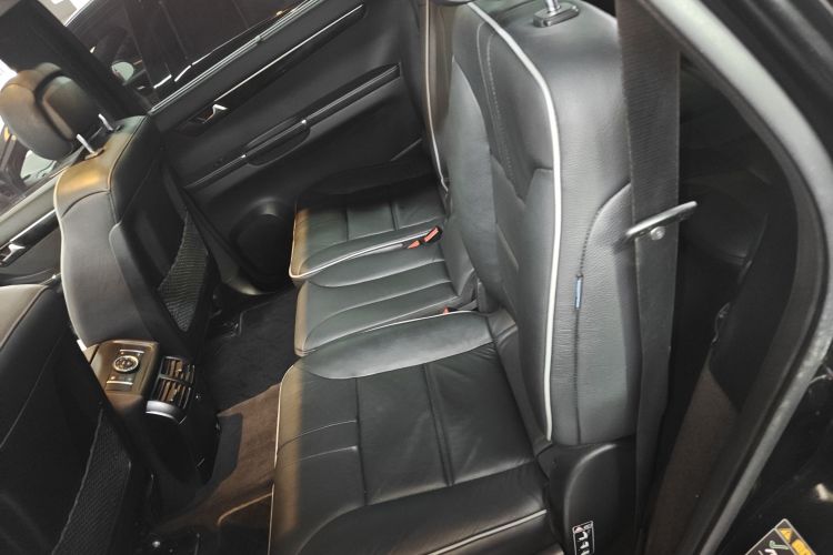 Mercedes-Benz R Class 2017 #14 Mercedes-Benz R Class 2017 car image #14