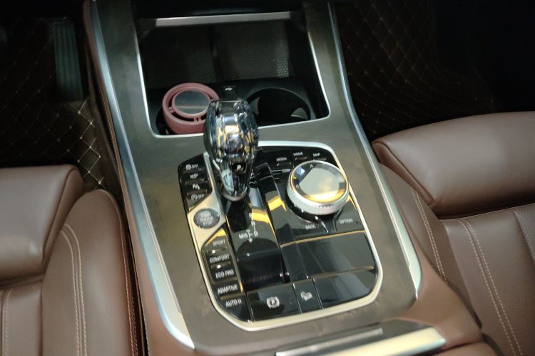 BMW X5 2020 صورة سيارة #14