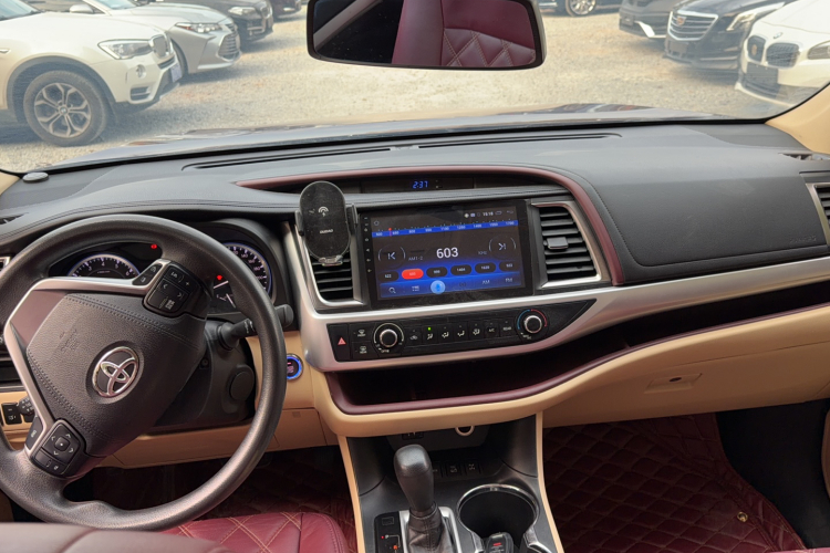 Toyota Highlander (Imported) 2016 car image #14