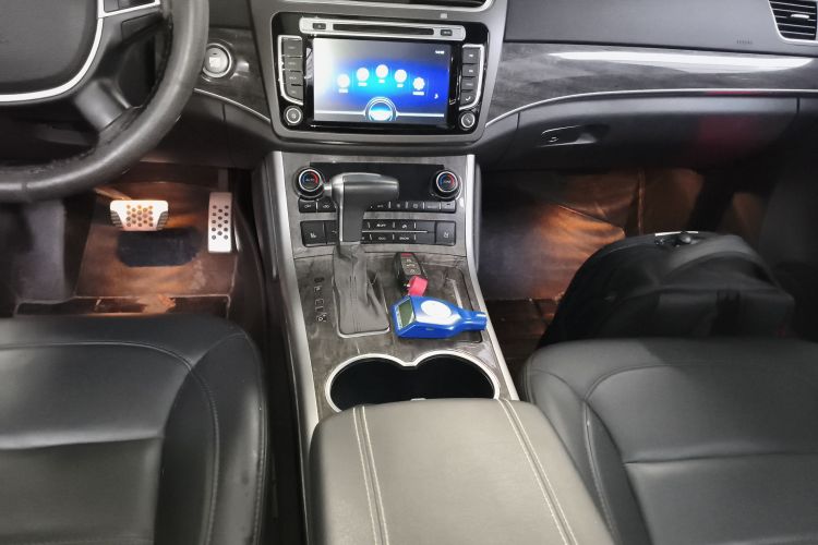 Haval H8 2017 #14 Haval H8 2017 car image #14