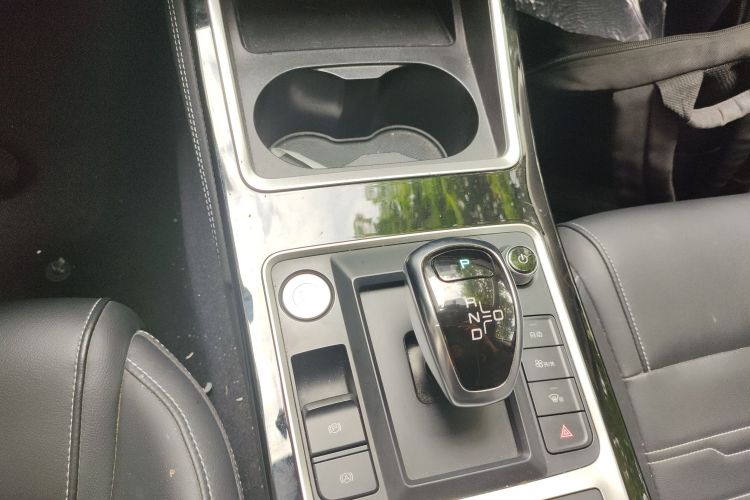 BYD Qin 2020 immagine di auto #14