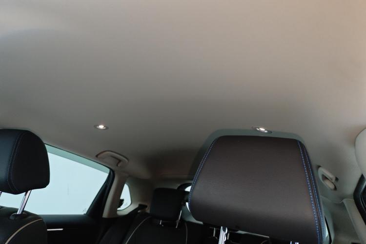 Honda HR-V 2023 #14 Honda HR-V 2023 car image #14