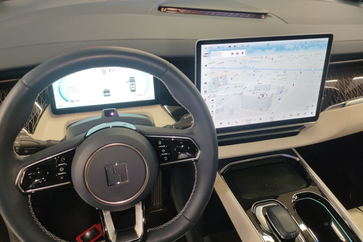 Volkswagen Phideon 2023 car image #14