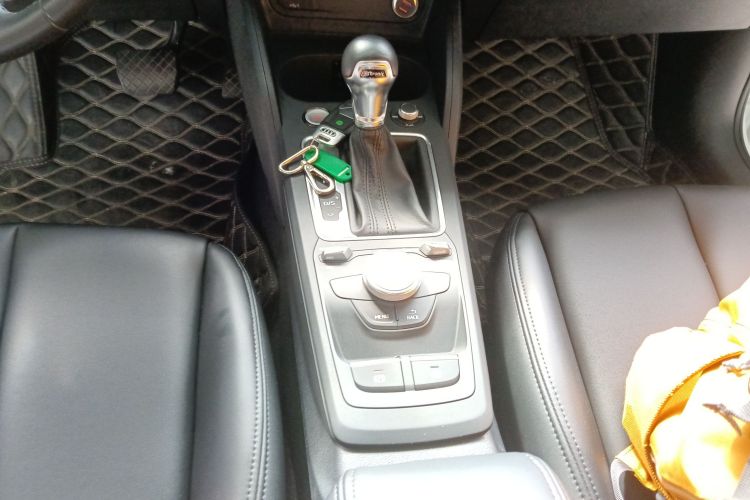 奥迪Q2L 2020 汽车图片 #14