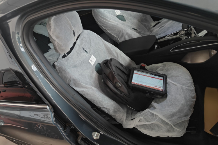 GEELY Monjaro MHEV 2025 car image #14