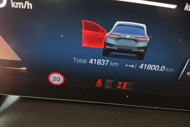 BMW i5 M60 2023 car image #14