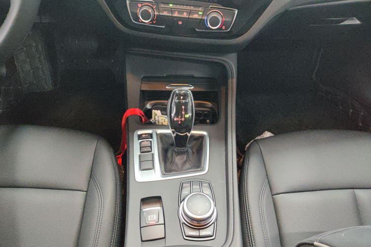 BMW 1 Series 2023 car image #14