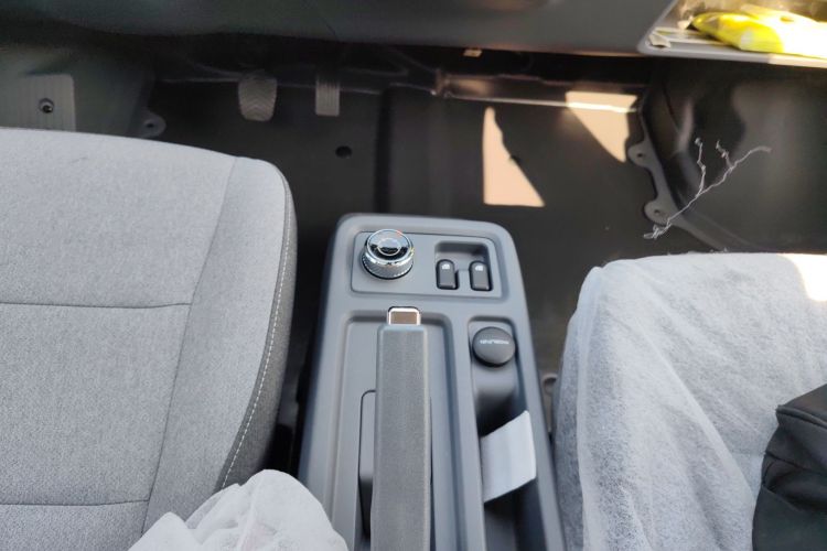 五菱汽车 五菱扬光 2025 #14 五菱汽车 五菱扬光 2025 汽车图片 #14