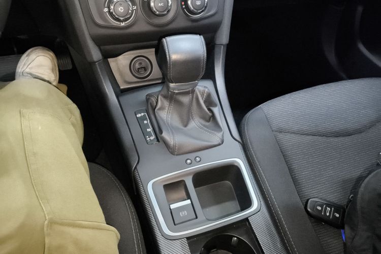 Citroen C4L 2016 image de voiture #14