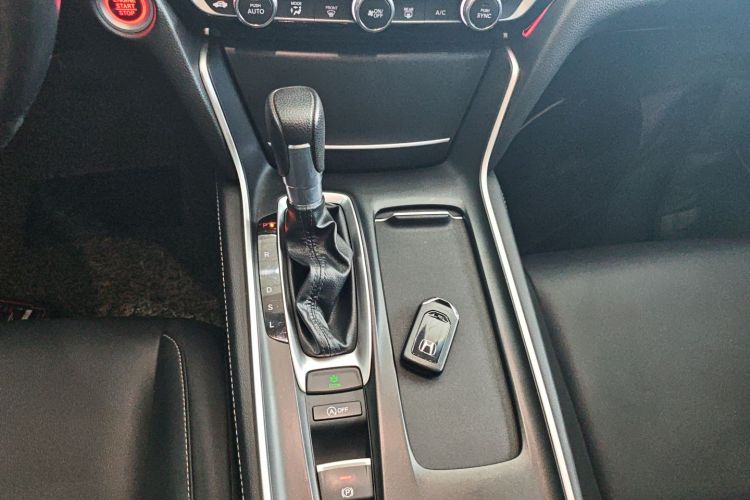 Honda Inspire 2022 car image #14