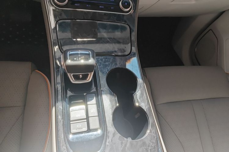 Forthing Yacht 2022 car image #14