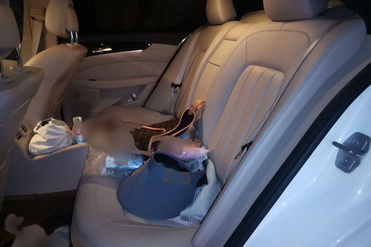 Mercedes-Benz CLS Class 2017 car image #14