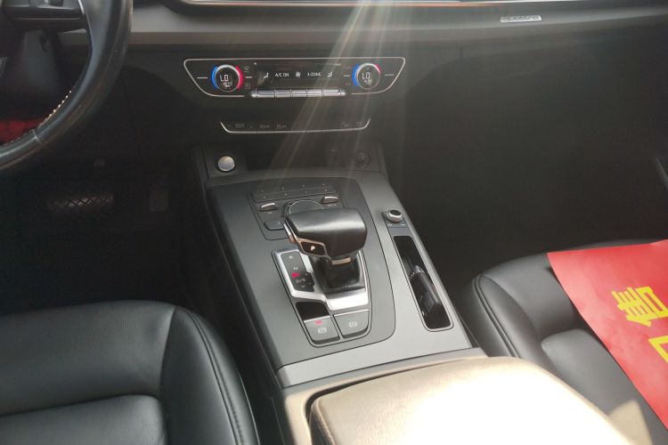 Audi Q5L 2019 #14 Audi Q5L 2019 car image #14