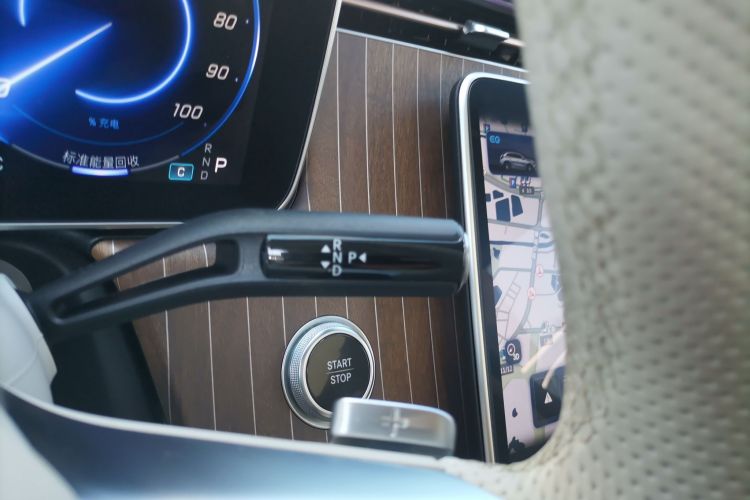 Mercedes-Benz EQE Class 2023 car image #14