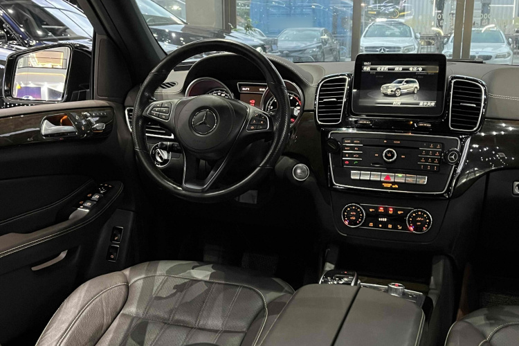 Mercedes-Benz GLS Class 2017 imagen de coche #14