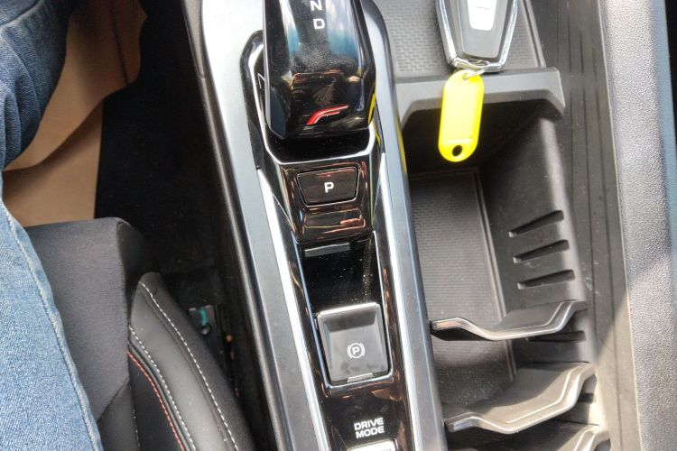 GEELY Binray 2024 car image #14