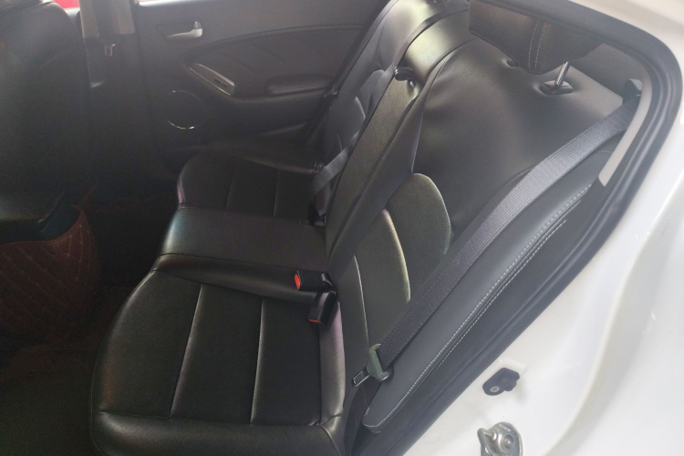 Kia K3 2015 #14 Kia K3 2015 car image #14