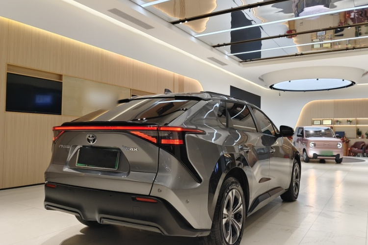 Toyota bZ4X 2023 #14 Toyota bZ4X 2023 immagine di auto #14