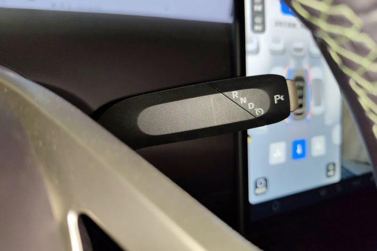 Avatr 07 2024 car image #14