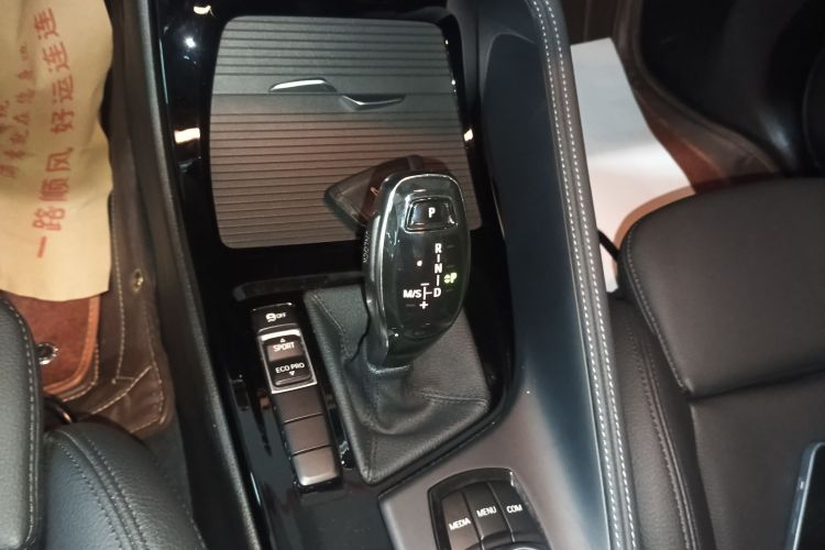 BMW X2 2019 #14 BMW X2 2019 car image #14