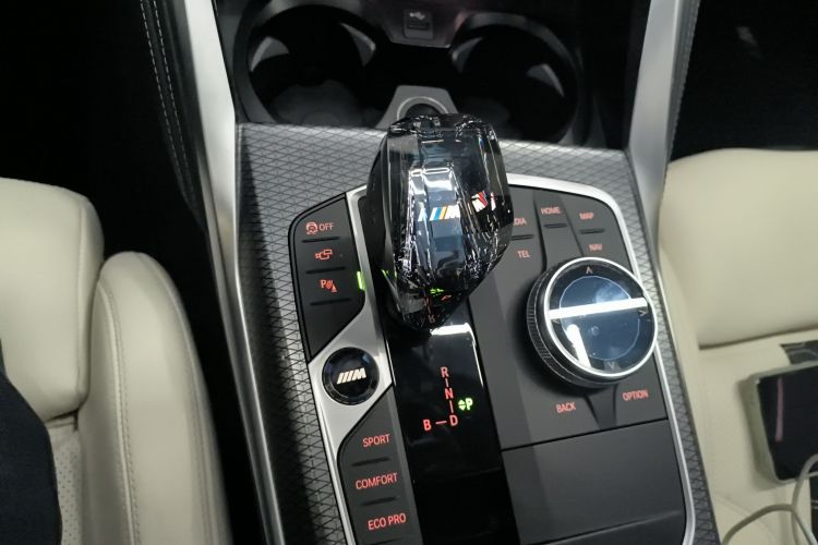 BMW i4 M50 2023 #14 BMW i4 M50 2023 car image #14