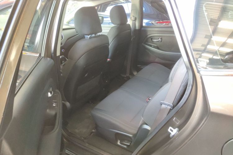 Kia Carens 2015 immagine di auto #14