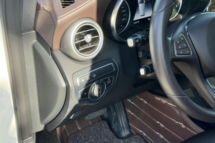 Mercedes-Benz GLC Class 2019 #14 Mercedes-Benz GLC Class 2019 car image #14