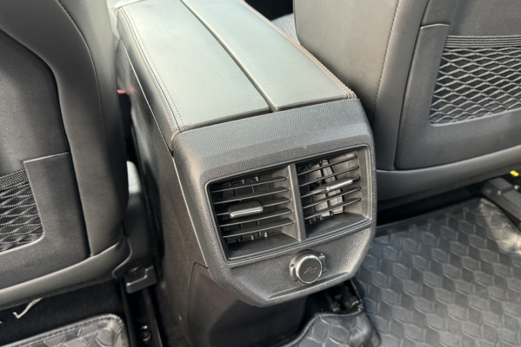 Peugeot 4008 2018 car image #14