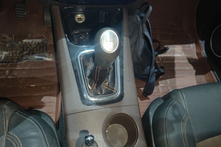 Forthing JOYEAR X3 2018 #14 Forthing JOYEAR X3 2018 immagine di auto #14