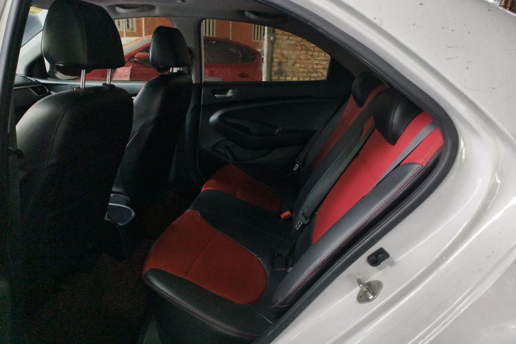 Hyundai Reina 2018 car image #14