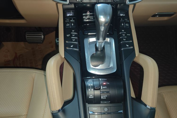 2016 #14 2016 car image #14