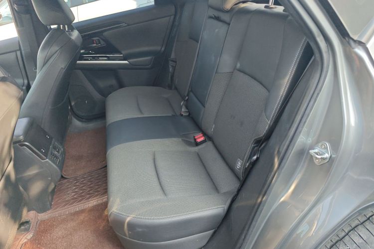 Toyota bZ4X 2024 immagine di auto #14