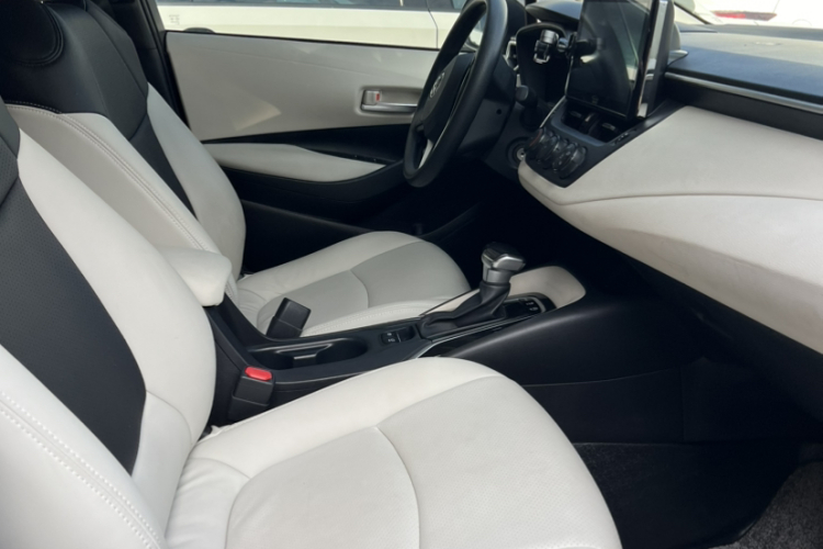 Corolla 2020 car image #14